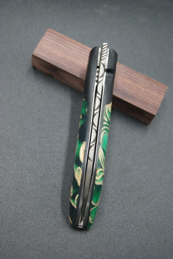 Pliant liner lock pistache et ébène