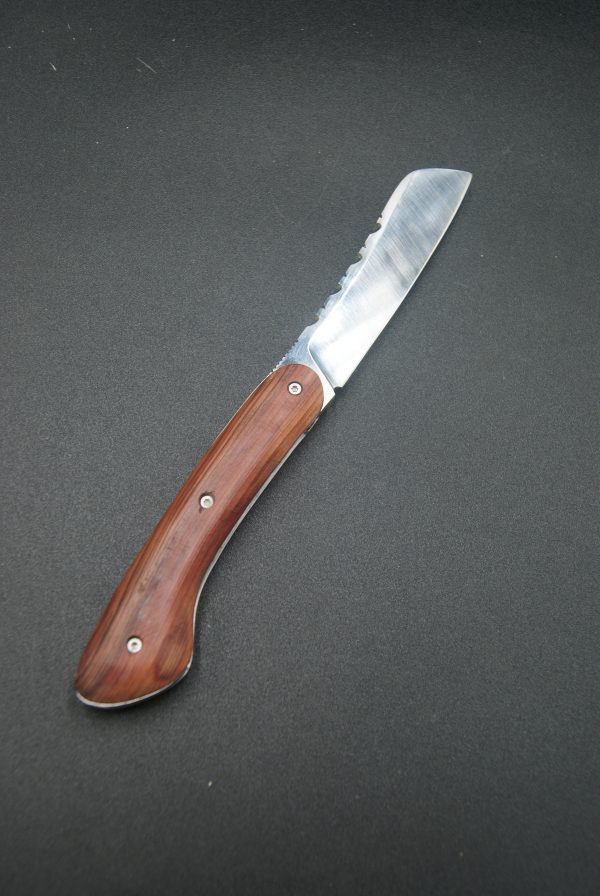 P87-Friction cèdre