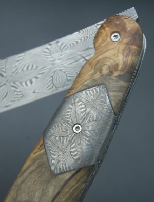 P93-Liner damas mosaïque et marronnier