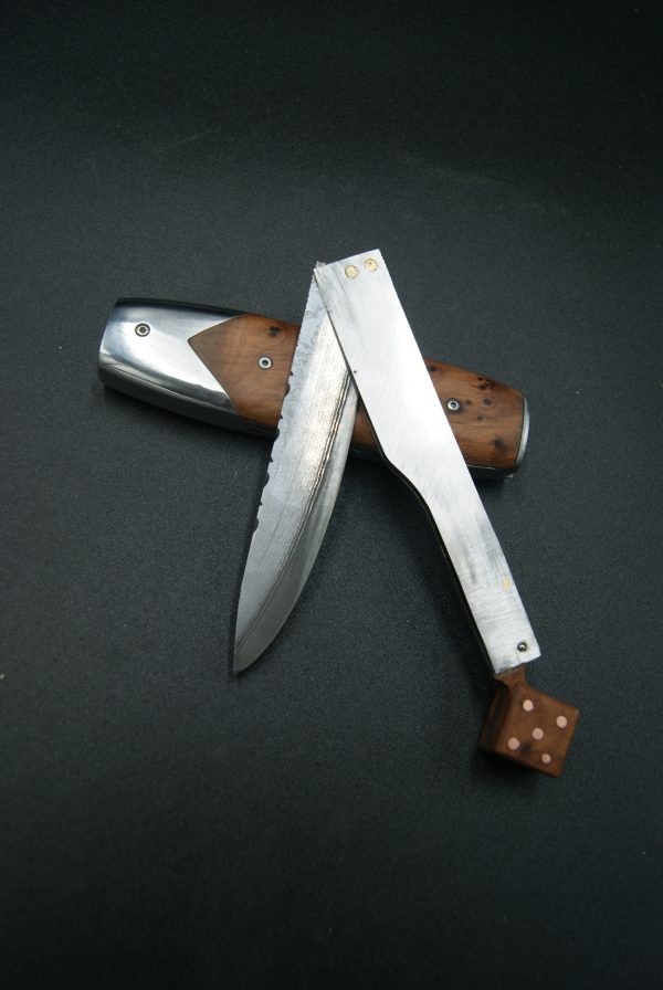 T24-Tonneau VG10 dé thuya
