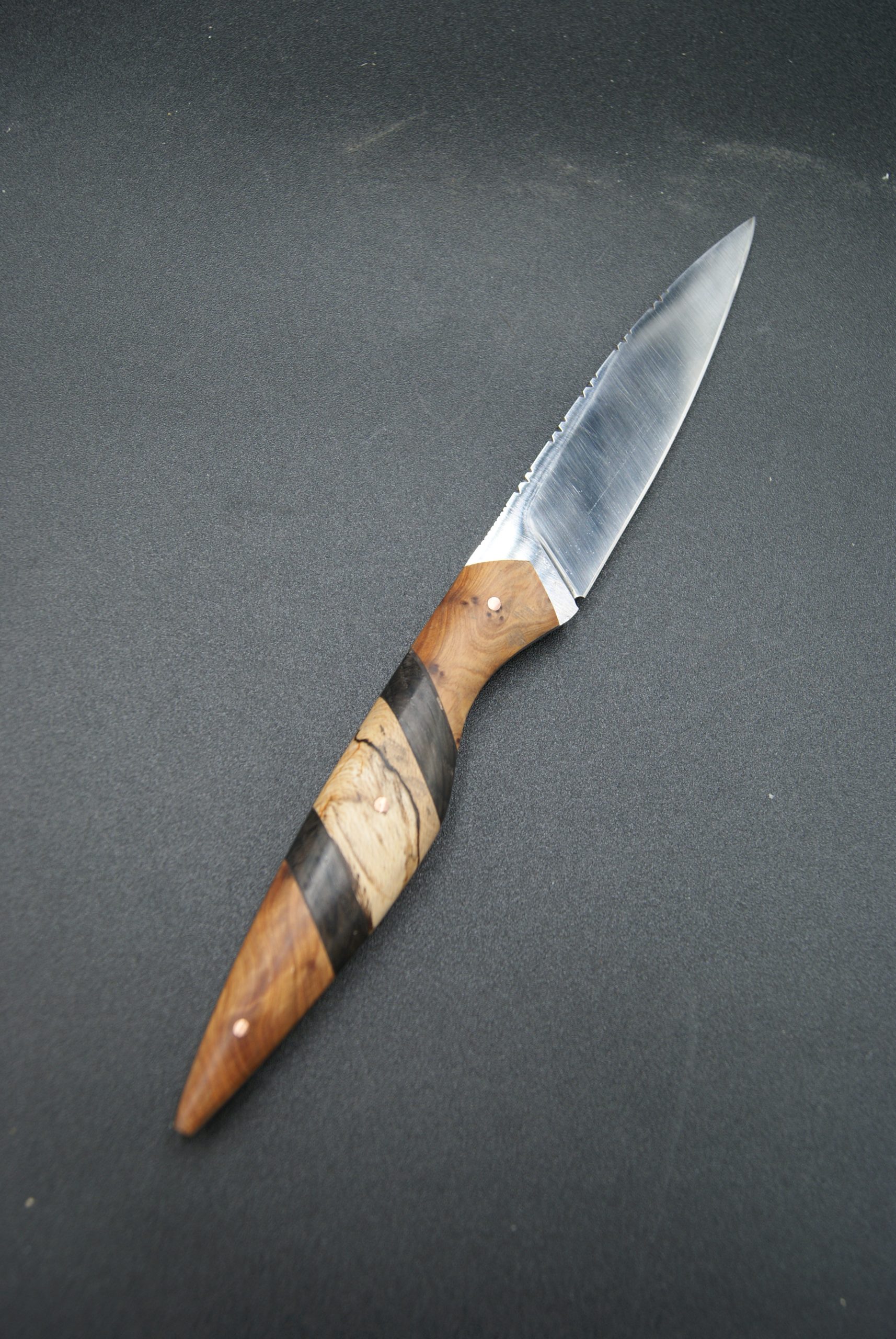 O42-Table Z40 Thuya, ziricote et hêtre