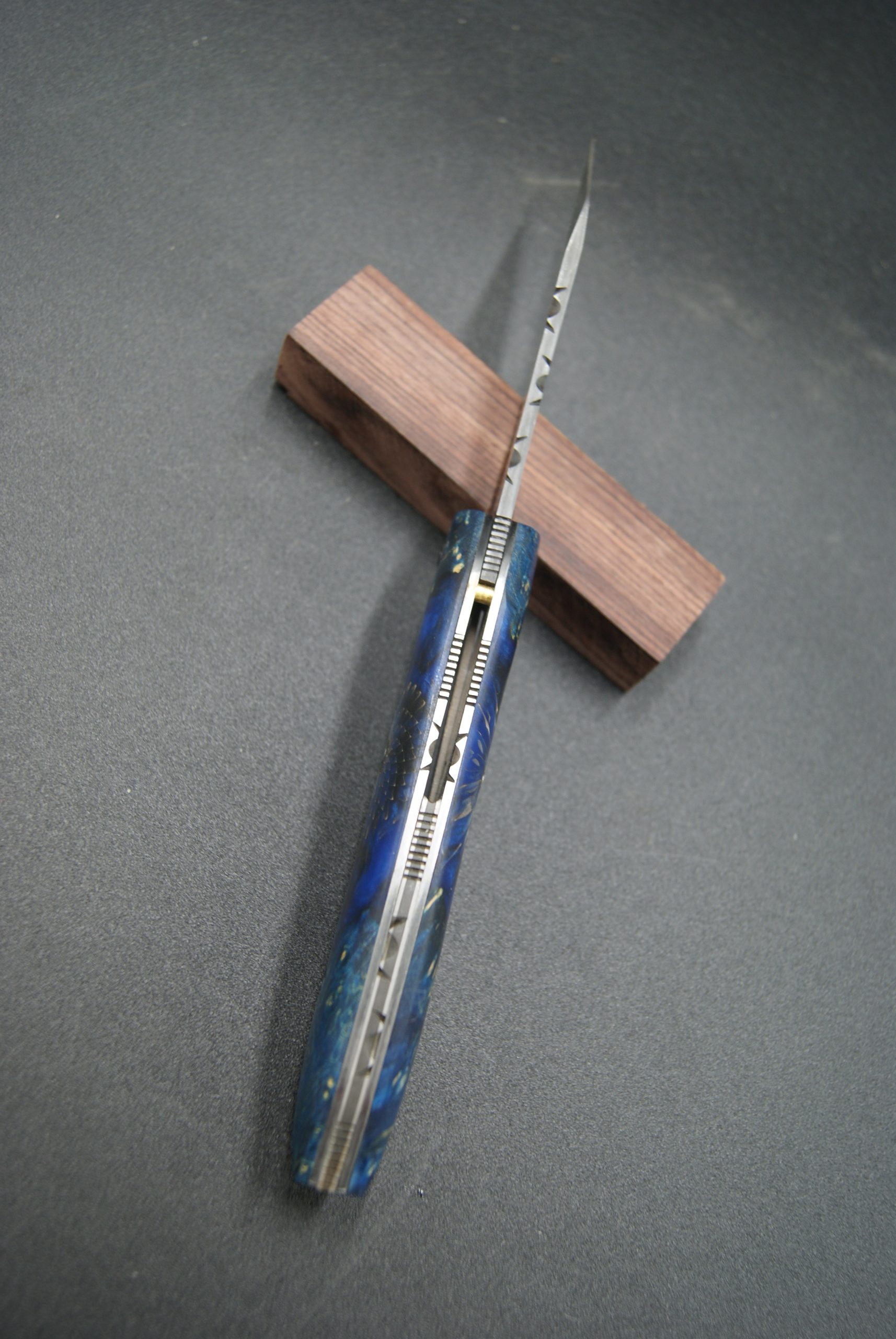 P103-Liner Damax chardon