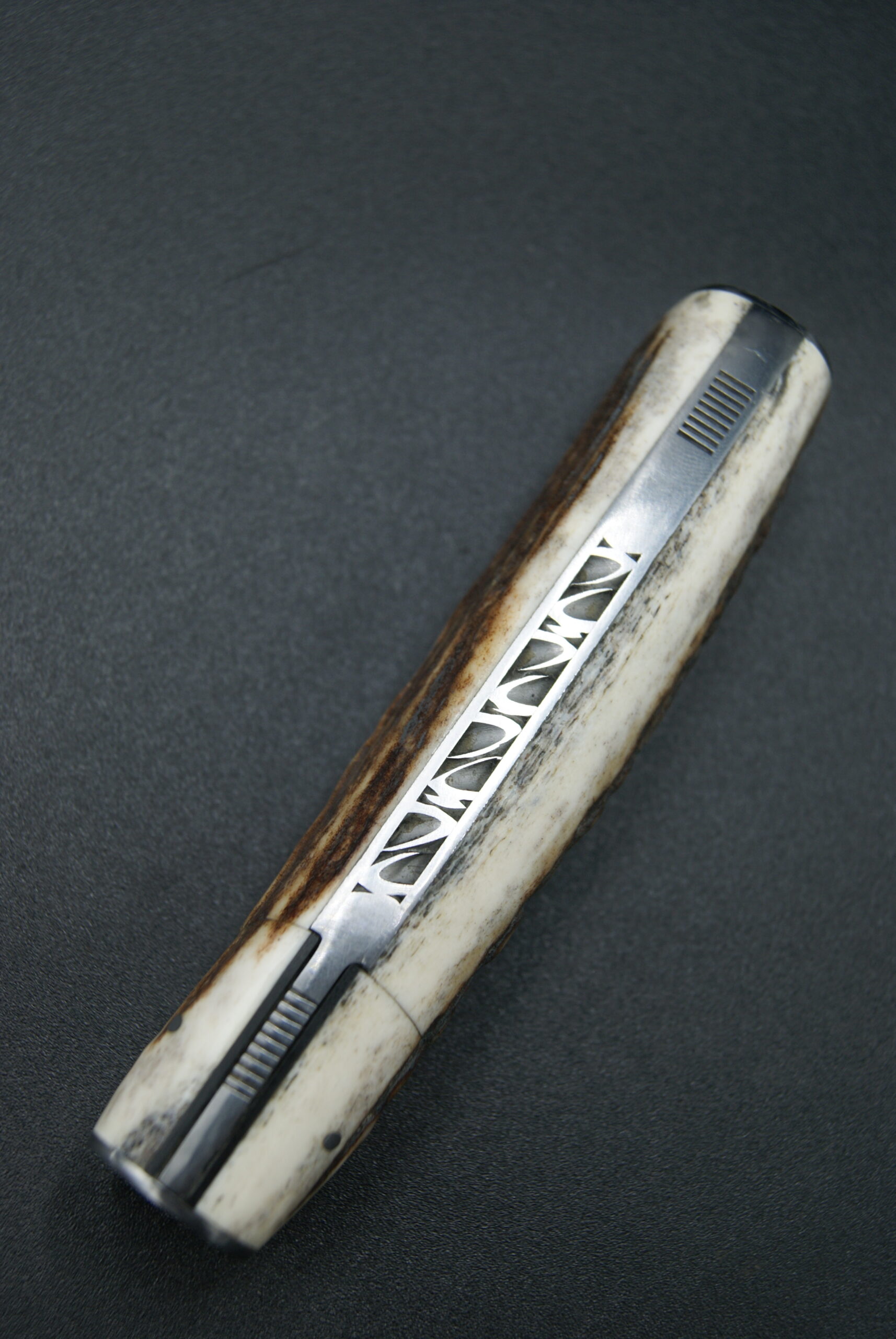 T39-Tonneau Go Maï et bois de cerf