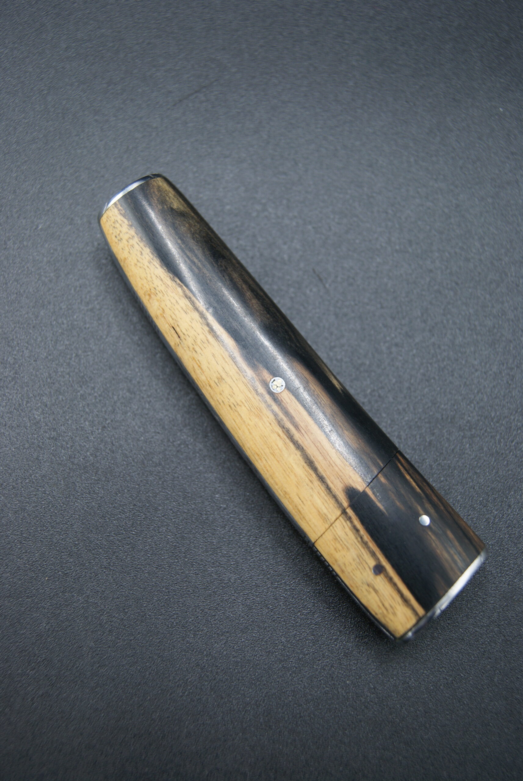 T41-Tonneau damas bille et énène royal