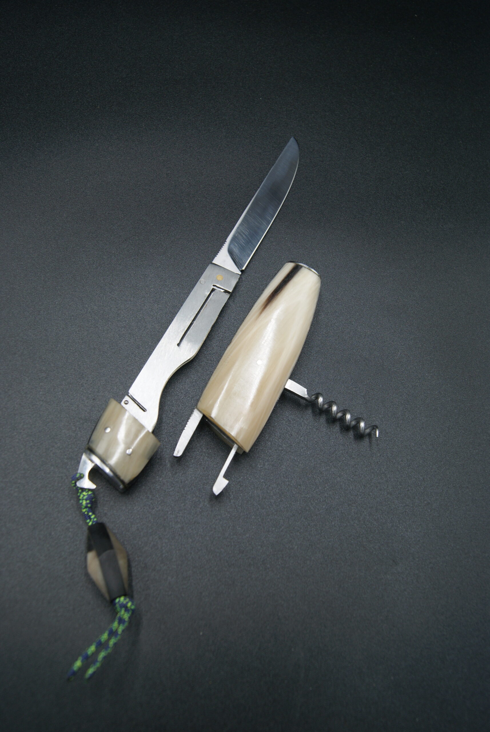 T44-Tonneau sommelier corne de bélier