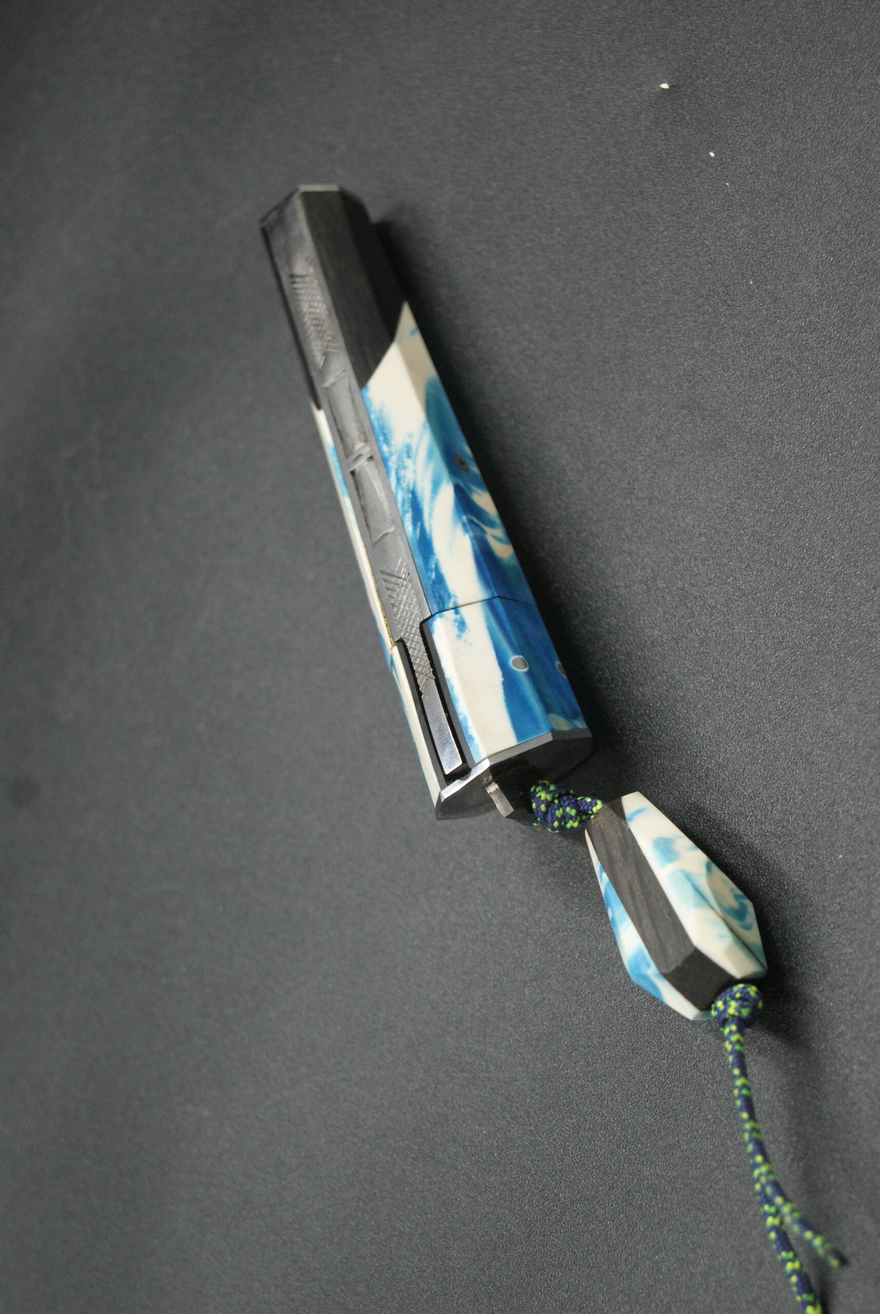 T51-Tonneau hexa phaco bleu