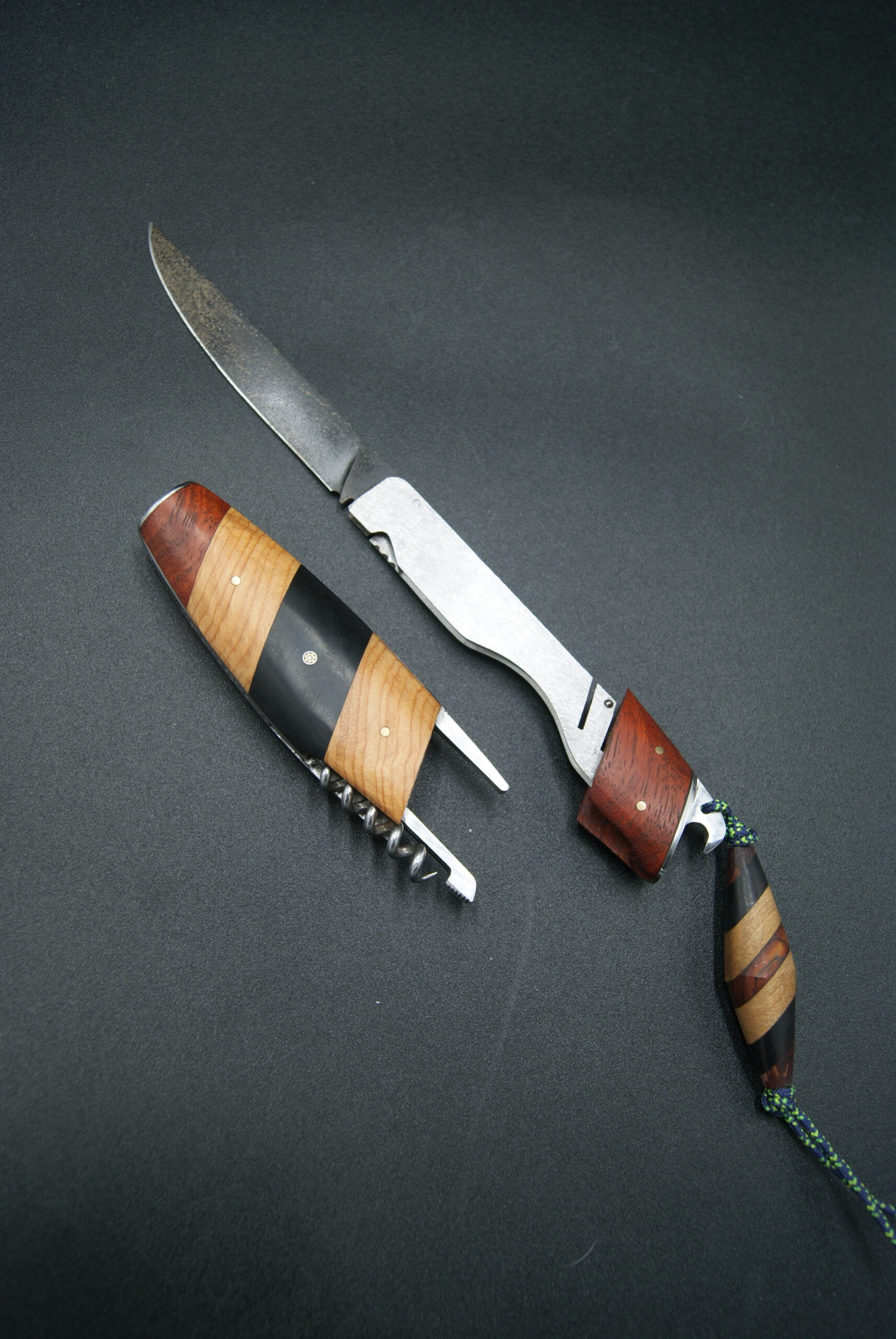 T59-Tonneau sommelier narra, if et ébène