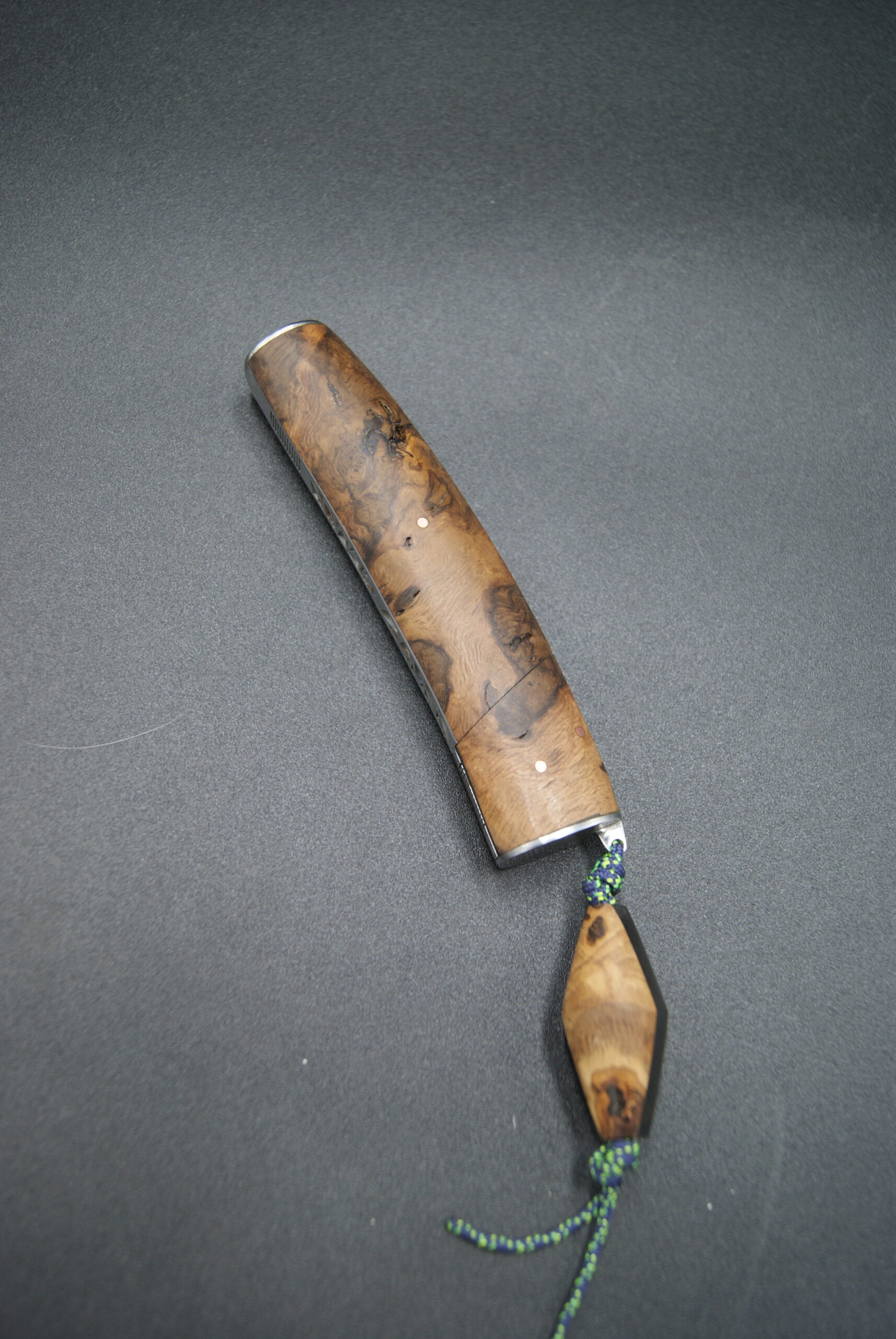 T62-Tonneau Nopaj loupe de chêne