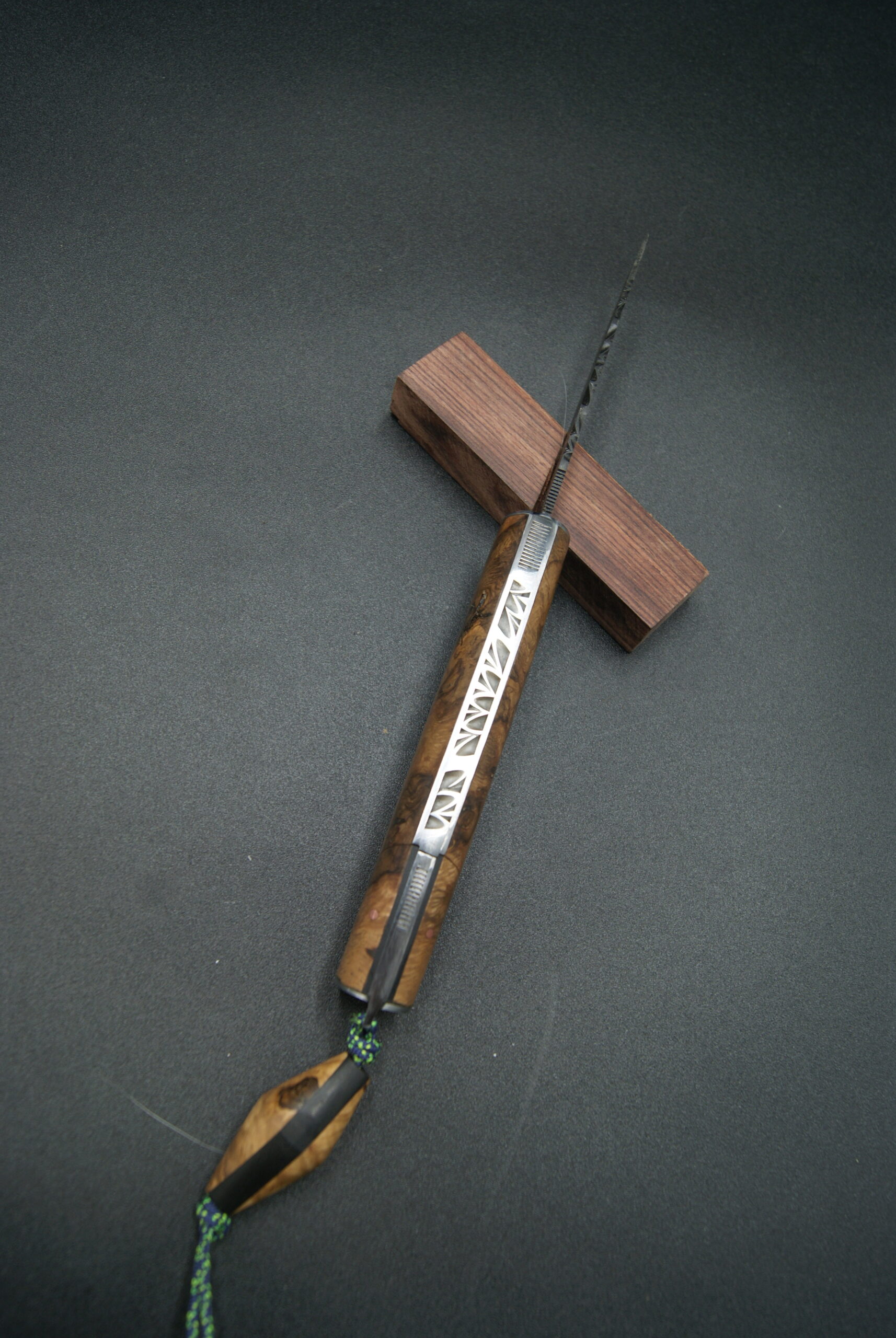 T62-Tonneau Nopaj loupe de chêne